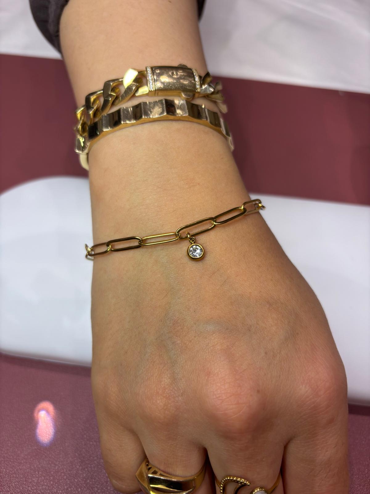 Fayella Permanent Armband Moment 4